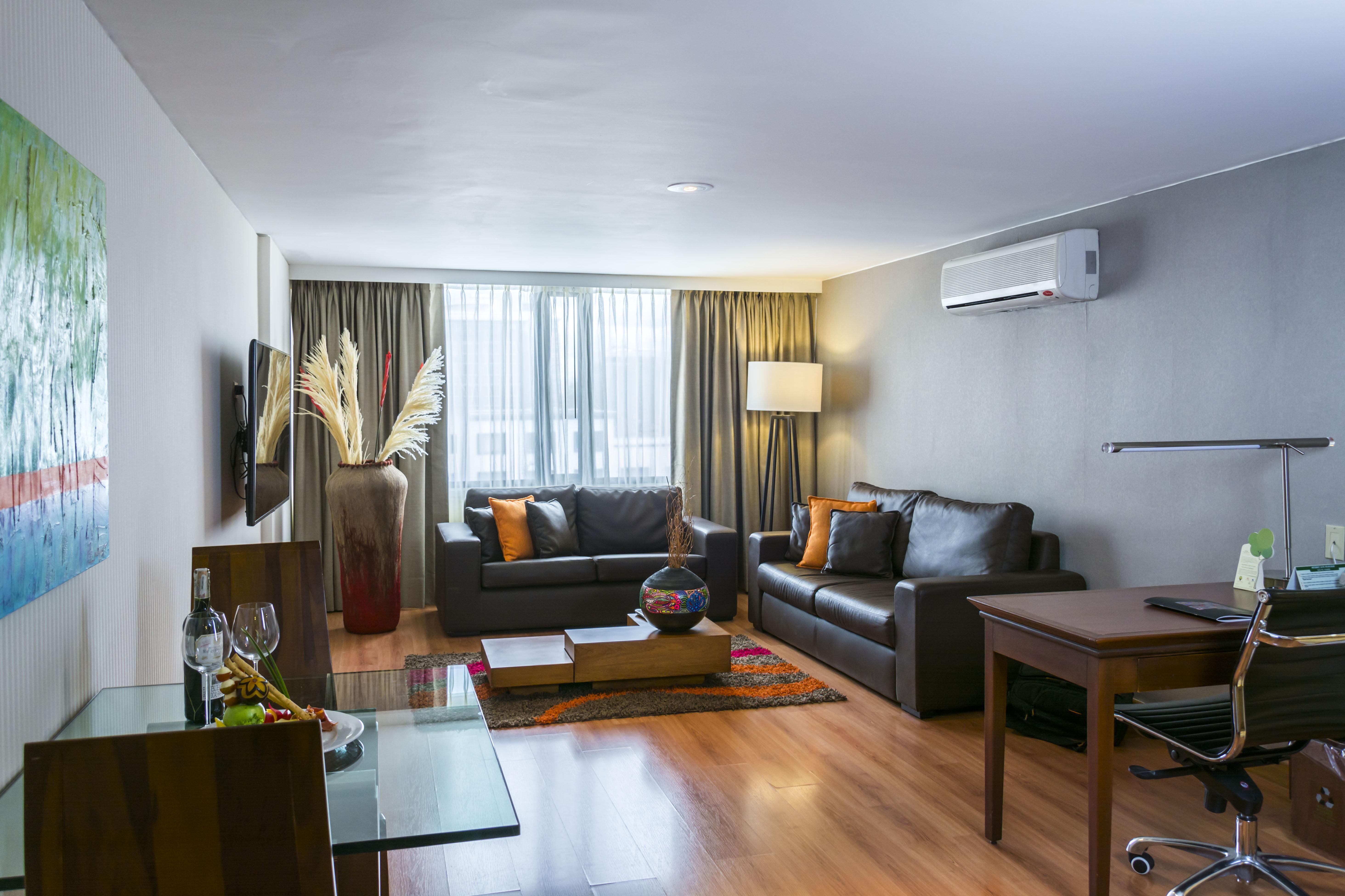 Bogota Plaza Hotel Kültér fotó Living room