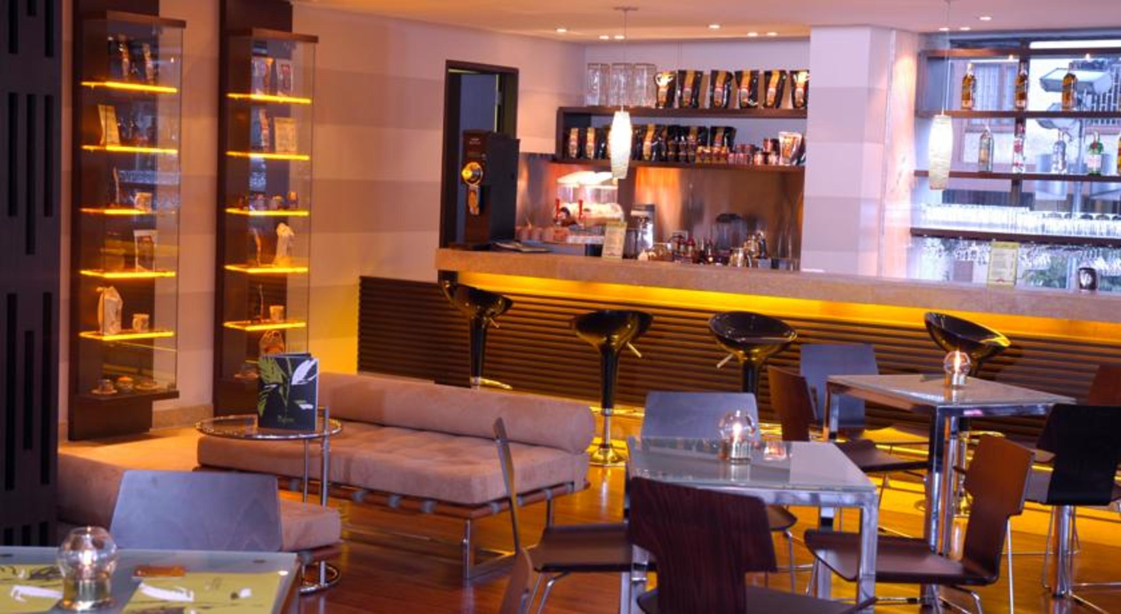 Bogota Plaza Hotel Kültér fotó The bar at the hotel