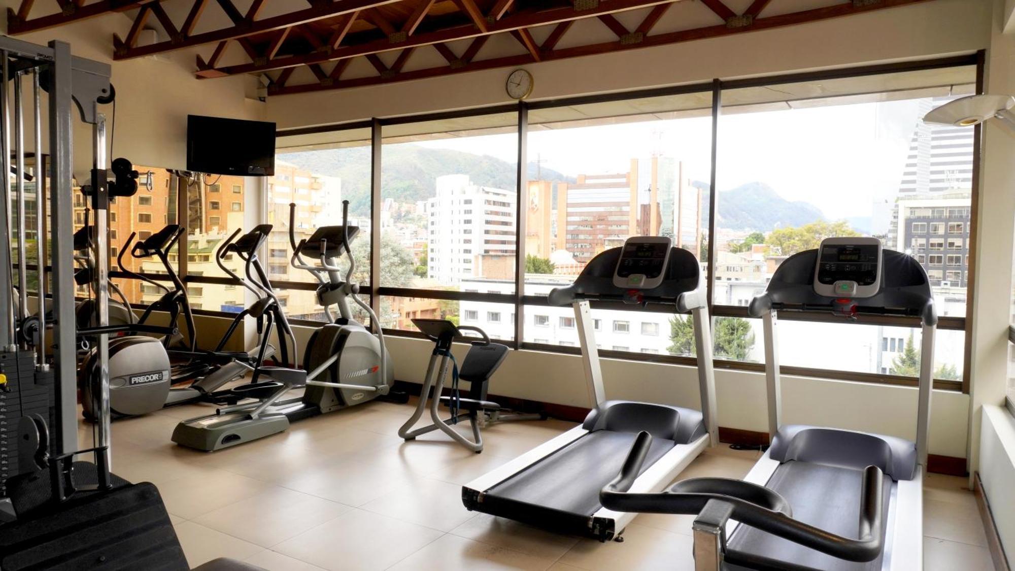 Bogota Plaza Hotel Kültér fotó A gym in Bogotá, Colombia