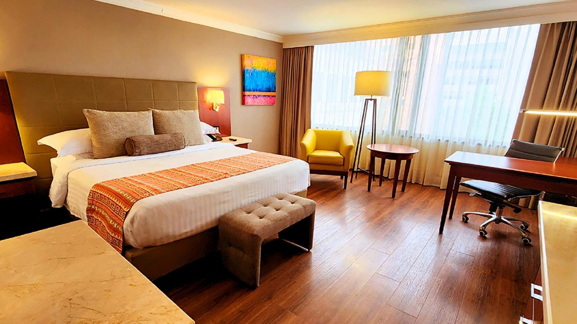 Bogota Plaza Hotel Kültér fotó A room at the hotel