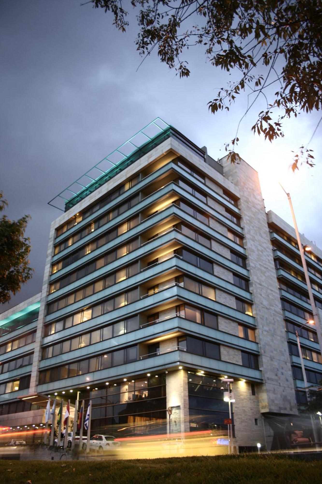 Bogota Plaza Hotel Kültér fotó The building of the Academy of Athens